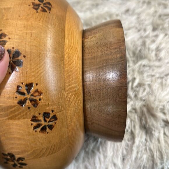 J Des Granges Palmer Alaska Handmade Rustic Wooden Bowl With Floral Pattern - Picture 8 of 17